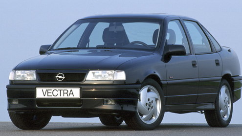 Opel Vectra negro